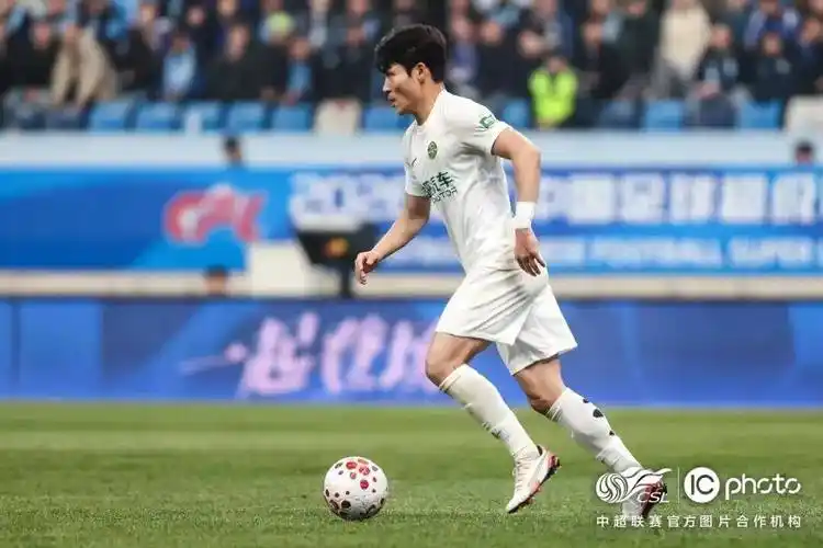 淫荡大骚逼拉开学习能力差距的，从来不是时间 